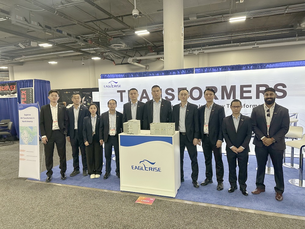 40001百老汇电子游戏亮相2025美国RE+新能源展